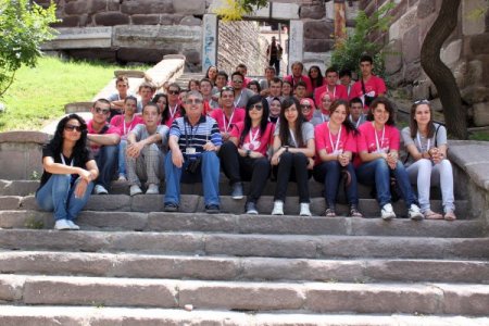 500 Gurbetçi Genç, Ziyaretlerini Ankara'da Tamamladı