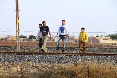 500 Suriyeli Şenyurt beldesine sığındı