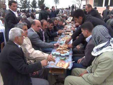 54 yıllık kan davası barış yemeği ile sona erdi