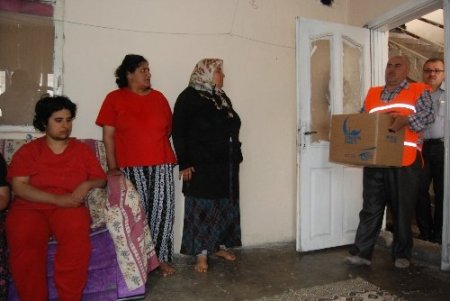 6 zihinsel engelli çocuğuna bakan kanser hastası anneye yardım eli uzandı