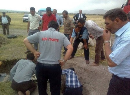 60 metrelik kuyuya düşen 2 yaşındaki kız, hayatta kaldı