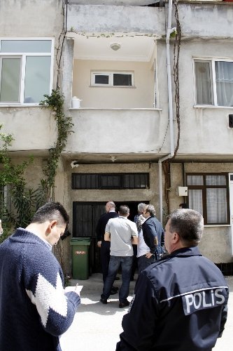 60 yaşındaki eşini öldürdükten sonra canına kıydı