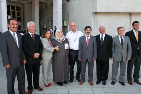 62 yaşında okumayı öğrenen Züleyha Sungur: 'Kendimi 7 yaşında gibi hissediyorum'