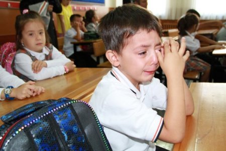 66'lıklar şarkılar ve gözyaşı arasında ders başı yaptı