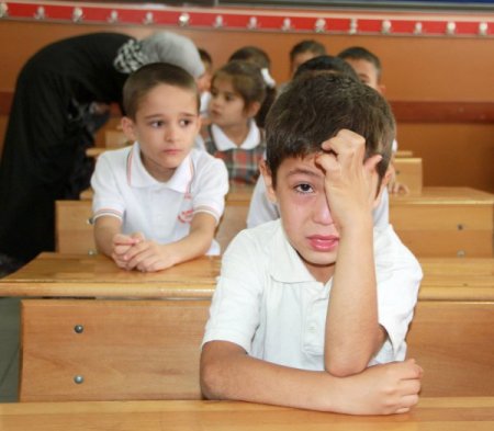 66'lıklar şarkılar ve gözyaşı arasında ders başı yaptı