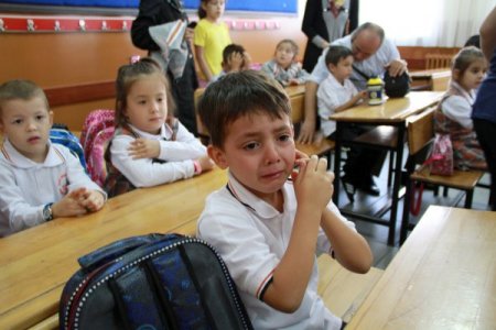 66'lıklar şarkılar ve gözyaşı arasında ders başı yaptı