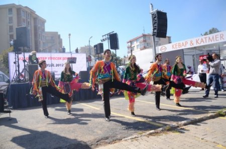 70 bin kişilik baklava ve kebap ziyafeti başladı