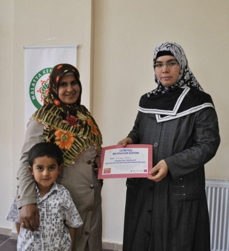 70 Ev Kadını Bilgisayar Öğrendi