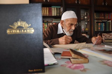70 yıllık günlükleri yakın tarihe de ışık tutuyor