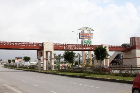 80'lik Teyze 4 Milyonluk Alacağı İçin Antalya Büyükşehir Belediyesi'ni İcraya Verdi