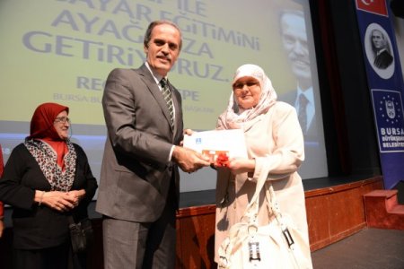 82 yaşında bilgisayar öğrendi