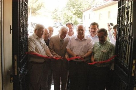 850 Yıllık Kitapların Bulunduğu Kütüphane Hizmete Sunuldu