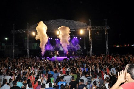 9. Kemer Altın Nar Kültür Ve Sanat Festivali Coşkulu Başladı
