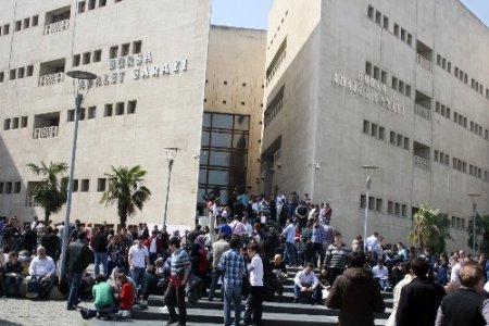 91 kişilik katiplik için 2 bin 833 kişi ter döktü