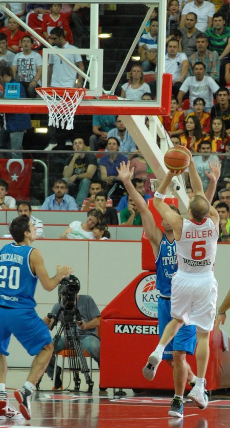 A Milli Basketbol Takımı, İtalya ile karşılaşıyor