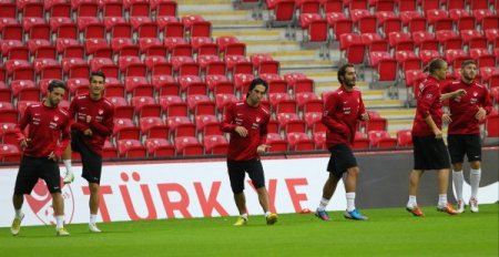 A Milli Futbol Takımı, Estonya maçının hazırlıklarını sürdürdü