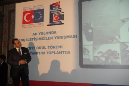 AB yolundaki genç iletişimciler ödüllerini aldı