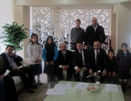 Aba Koleji öğrencileri Avukatlar Günü’nü unutmadı