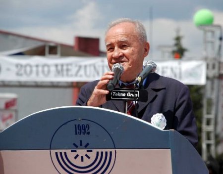 Abant İzzet Baysal Üniversitesi'nde Mezuniyet Coşkusu