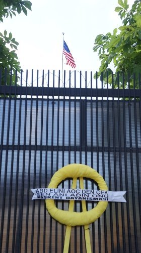 ABD Büyükelçiliğine sarı çelenkli protesto