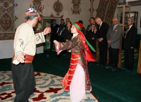 Abd Büyükelçisi Hacıbektaş Veli Türbesi'ni Ziyaret Etti
