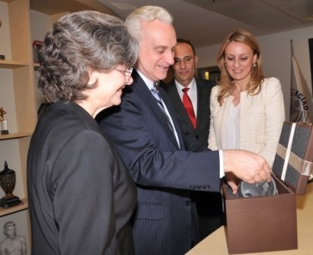 ABD Büyükelçisi Ricciardone: İzmir sanayi ve ticaretiyle oldukça güçlü bir şehir