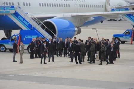 ABD Dışişleri Bakanı Kerry İstanbul'dan ayrıldı