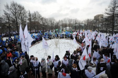 ABD “Maksim” kazara öldü dedi, Rusya’da on binler sokaklara döküldü