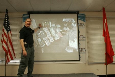 ABD polisinden Washington yaşayan Türklere uyuşturucu semineri