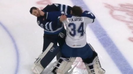 ABD’deki buz hokeyi maçında yumruklar konuştu