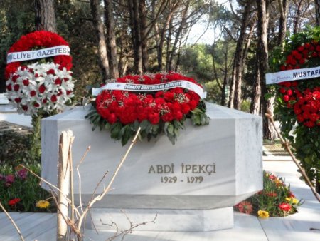 Abdi İpekçi ölüm yıl dönümünde anıldı