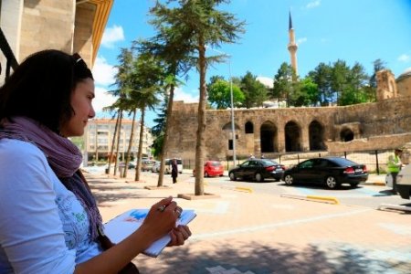 ABD'li ressam Nevşehir'i tanıtacak