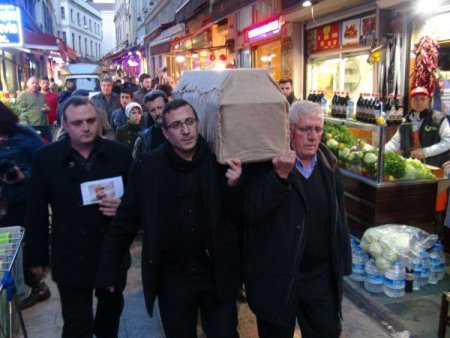 ABD’li Sierra'nın cenazesi havalimanına götürüldü