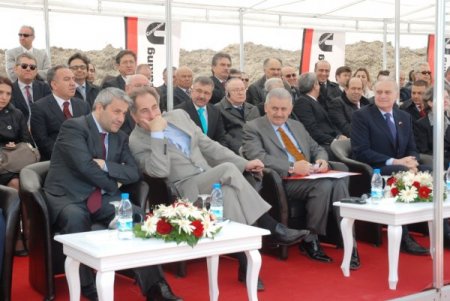 Abd'nin Dünya Devi Firması, Üst Olarak İzmir'i Seçti