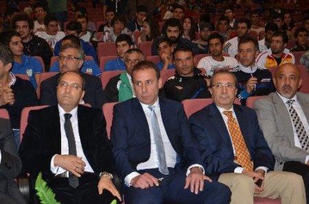 Abdullah Avcı: Kendi maçlarımızı kazandığımız sürece hiçbir problem yok