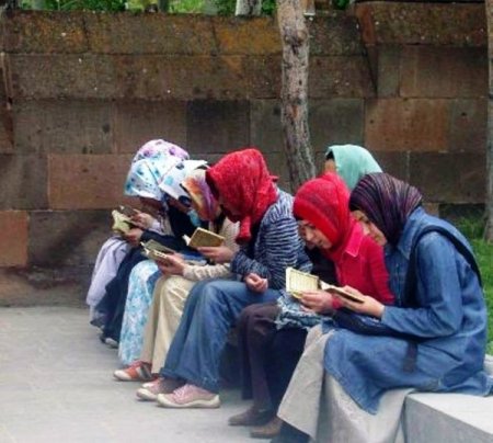 Abdurrahman Gazi Türbesi Ramazanda Ziyaretçi Akınına Uğruyor