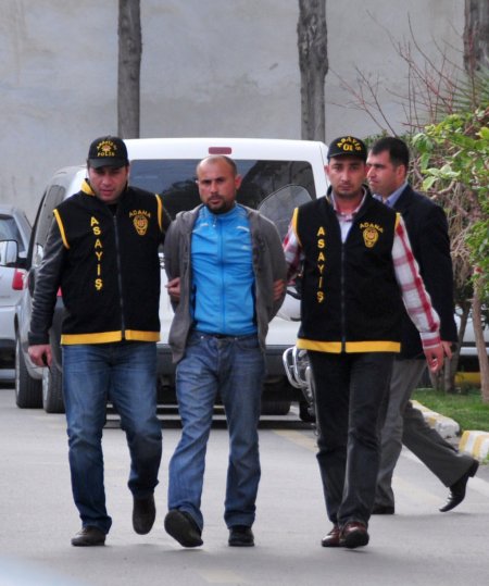 Aç hırsız girdiği evde pasta yedi, altınları aldı kaçtı