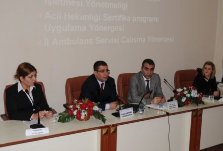 Acil Sağlık Hizmetlerinde Paramediklerin Rolü Tartışıldı