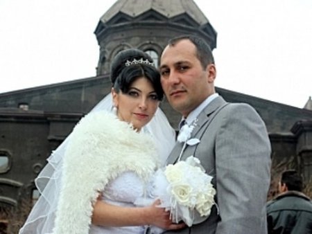 Acil yardım görevlisi, kurtardığı kadınla acil evlendi