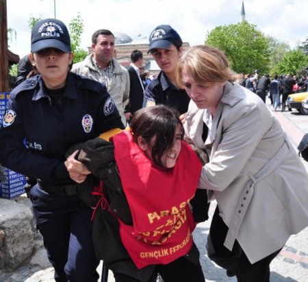 Açlık Grevi İçin Çadır Kuran Eylemcilere Polis Müdahale Etti