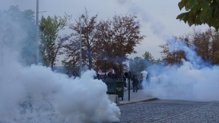 Açlık grevini bahane eden grup, ODTÜ’yü savaş alanına çevirdi