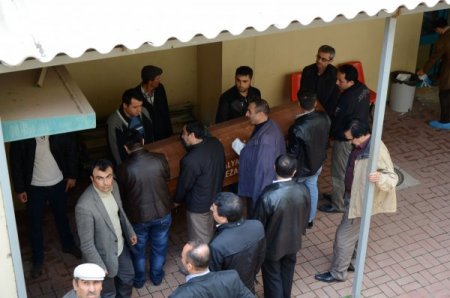 Adak çadırında ölü bulunan gençlerin cenazeleri yakınlarına teslim edildi