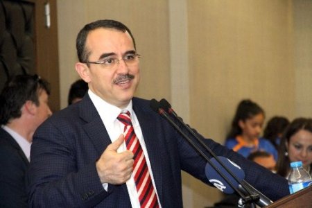 Adalet Bakanı Ergin: Gençlerimiz geleceğimizdir