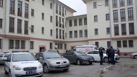 Adalet Bakanlığı Yüksek Müşaviri evinin bahçesinde ölü bulundu