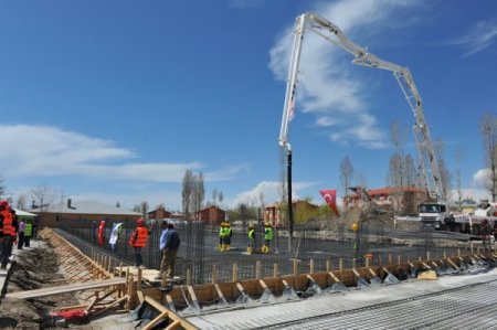 Adalı Holding'in Van'a Yapacağı Lisenin Temeli Atıldı