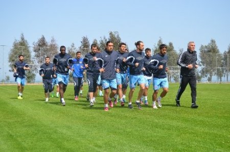 Adana Demirspor, Uğur ile yola devam edecek