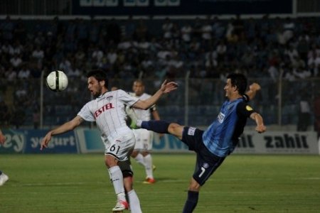 Adana Demirspor: 0- Manisaspor: 1 (ilk yarı)