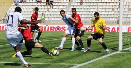 Adana Demirspor: 3 TKİ Tavşanlı Linyitspor: 2