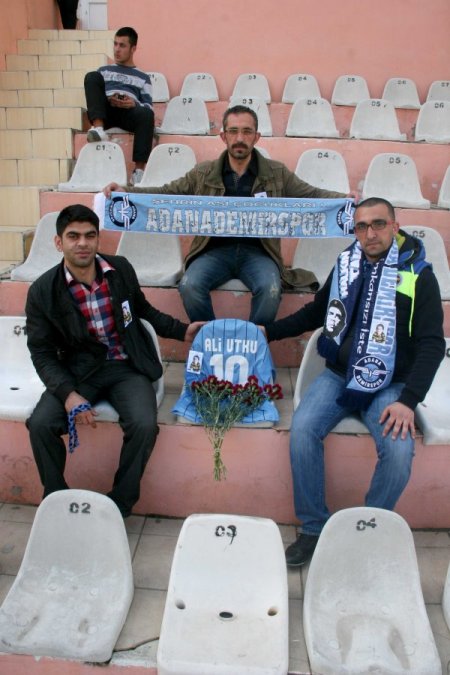 Adana Demirspor camiası ‘Mavi Çocuk’ Ali Utku’yu unutmadı
