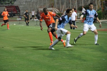 Adana derbisinde gülen taraf Demirspor oldu